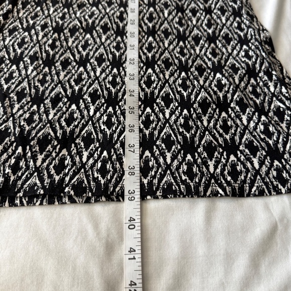 Dalia Women's Small Pull-On Aztec Maxi Skirt Elastic Waist Full Length B & W - Picture 9 of 11